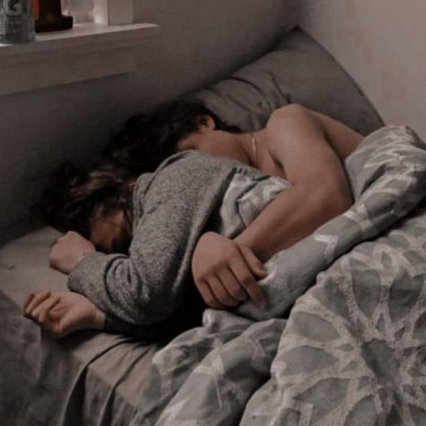 Hug In Bed, Sleep Hug, Boyfriend Sleeping, Dear Ava, Couple Sleeping, Image Couple, Michelle Rodriguez, Cute Couples Hugging, Boyfriend Goals