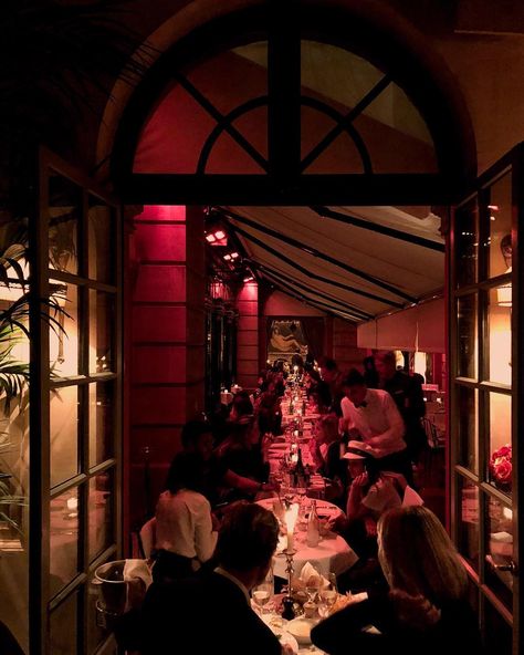 Paris Hotel Aesthetic, Costes Paris, Hotel Costes Paris, Staycation Hotel, Paris Weekend, Hotel Costes, Hotel In Paris, Jazz Bar, Queen Room