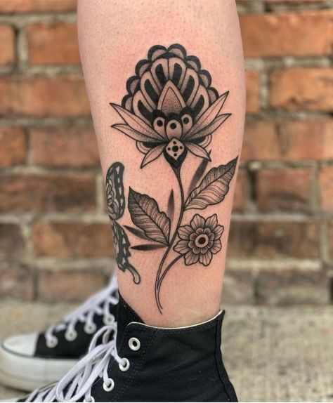 Woods Tattoo, Witch Of The Woods, Wood Tattoo, Simple Flower Tattoo, Emo Tattoos, Tattoo Dark, Traditional Tattoo Inspiration, Traditional Tattoo Flowers, Traditional Tattoo Sleeve