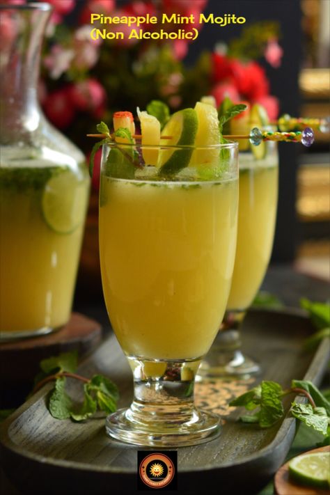 Pineapple Mint Mocktail, Indian Mocktails Non Alcoholic, Quick Drink Recipes, Easy Shake Recipes, Guava Drink, Easy Indian Dessert Recipes, Peach Smoothie Recipes, Mint Shake, Pineapple Mojito