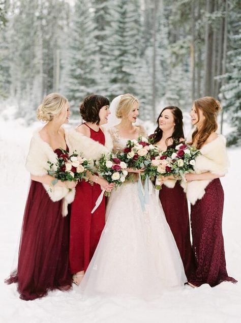 Gorgeous Red, Green and White December Wedding Color Ideas - ColorsBridesmaid Burgandy Bridesmaids Dress, December Wedding Colors, Wedding In December, Winter Wedding Bridesmaids, Fairmont Banff, Winter Wedding Photos, Snow Wedding, Bouquet Inspiration, Photography Winter