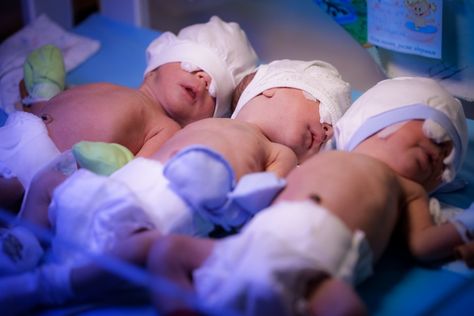 Premium Photo | Newborn triplets baby are under the device with ultraviolet radiation in the maternity hospital Triplets Babies Newborns, Mum Goals, Ellie Miller, Newborn Triplets, Triplet Babies, Maternity Hospital, Dream Future, Ultraviolet Radiation, Stephanie Mcmahon