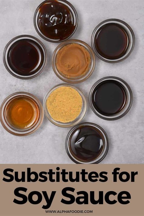 Ready to cook and no soy sauce to hand? You can still give your dishes a delicious umami flavor with these store-cupboard substitutes for soy sauce. Soy Sauce Substitute, Soy Sauce Alternative, Store Cupboard, Perfect Eggs, Ingredient Substitutions, Vegan Lunch, Kitchen Tips, Useful Life Hacks, Easy Cooking