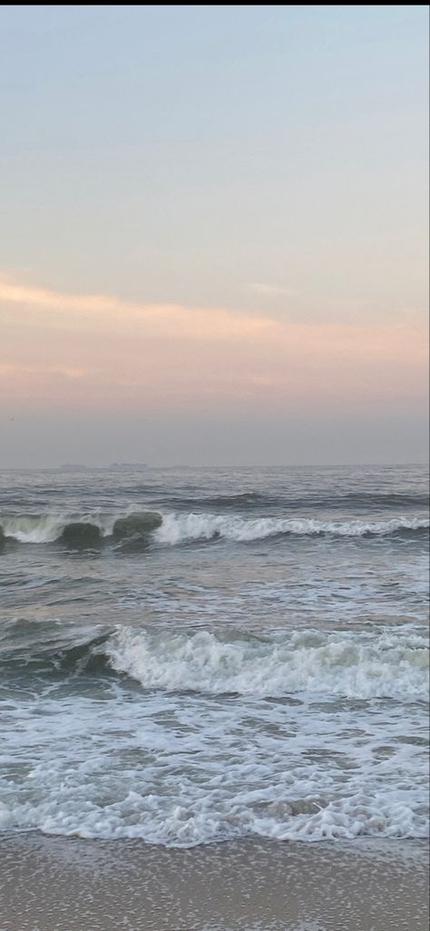 ocean wallpaper Aesthetic Wallpaper Iphone Beach Vibes, Calming Lockscreen Aesthetic, Seaside Wallpaper Iphone, Beige Beach Aesthetic Wallpaper, Costal Iphone Wallpaper, Beach House Wallpaper Iphone, Calm Lockscreen Wallpaper, Beach Aesthetic Lockscreen, Blue And Beige Wallpaper Iphone