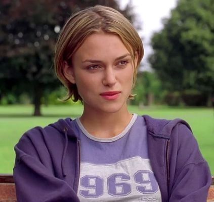 Keira Knightley Hair, Beckham Haircut, Beckham Hair, Kiera Knightly, Bend It Like Beckham, Keira Knightly, Oki Doki, Van Damme, Keira Knightley