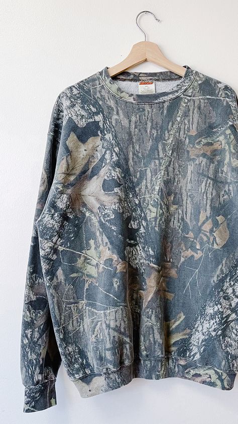 Vintage Soft Fade Camo Sweatshirt - ShopVintageVibes Camo Sweatshirt Outfit, Dalton Georgia, Sweater Aesthetic, Camo Sweater, Camo Outfits, Camo Sweatshirt, Camo Fashion, Realtree Camo, Vintage Soft