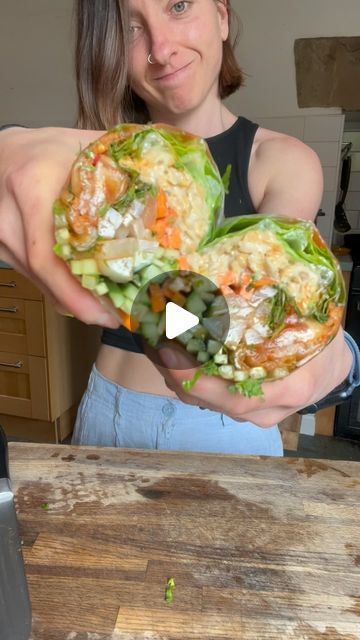 Ami-James Deane on Instagram: "GIANT Kimchi Rice Paper Roll & Low Fat Peanut Sauce 🥬 Vegan, Oil Free & Low Calorie Density!!   Get my ebooks with my most popular recipes that I ate to lose 60lbs! Link in bio ❤️   If you feel like you need to get more veggies in but don’t fancy a salad, you have to try this one!   It’s packed with veggies & beans (which are high protein & fibre) but it is so darn delicious and fun to eat! Yes, and a little messy 😆   Plus it took less than 10mins to throw together and it super customisable, so add in all your favourites!  Ingredients  1 tin of chickpeas, drained and rinsed 2 tbsp plant based yogurt (I used soy) 1 tsp soy sauce 1 tsp rice vinegar 1 tsp onion powder 1 tsp garlic powder 3 rice paper Lettuce Carrots Cucumber Pickled radish (so good!) 1/3 cup m Broccoli Mum, Vegan Rice Paper Rolls, Cucumber Pickled, Ami James, Calorie Density, Kimchi Rice, Vegan Oil Free, Pickled Radish, Medium Recipe