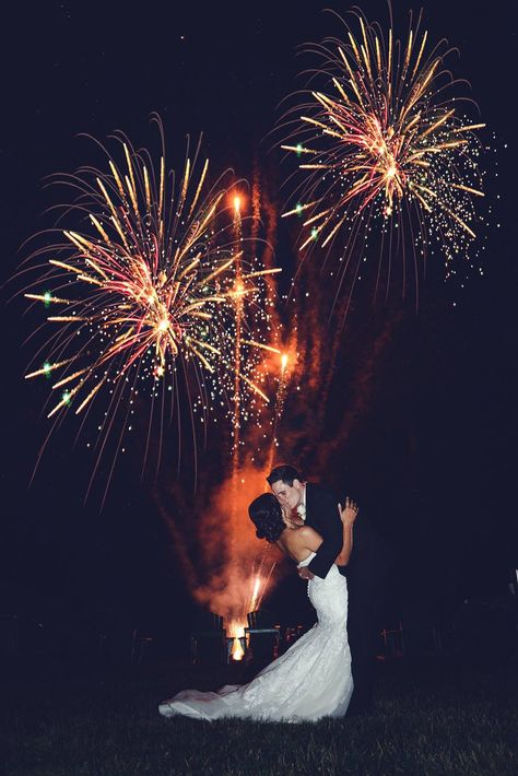 Wedding Exit Fireworks, Fireworks At Wedding Receptions, Wedding Photos With Fireworks, Fireworks At A Wedding, Fireworks Wedding Pictures, Firework Send Off, Firework Engagement Photos, Wedding With Fireworks, Wedding Reception Fireworks