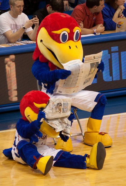 <3 University Of Kansas Aesthetic, Ku Aesthetic, Ku Basketball, Jayhawks Basketball, Campus Aesthetic, Kansas Jayhawks Basketball, Kansas Basketball, Kansas University, Go Ku