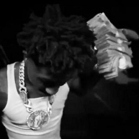 Black And White Nba Youngboy, Nba Youngboy Pfp Money, Nba Youngboy Pfp Black And White, Nba Youngboy Chain Pfp, Pfp Insta Rapper, Pfp Nbayoungboy, Anti Da Menace Rapper, Nba Yb Pfp, Nba Youngboy Black And White