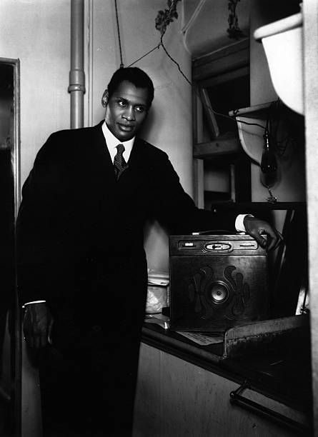 Paul Robeson, 1st May, Office Photo, Guys And Dolls, African Diaspora, Fun Shots, American Heroes, American Actors, High Res