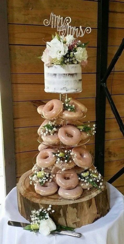 donut tower wedding cake ideas #wedding #weddings #weddingideas Doughnuts Wedding, Doughnut Wedding Cake, Donut Wedding Cake, Alternative Wedding Cakes, Wedding Donuts, Wedding Cake Alternatives, Creative Wedding Cakes, Vegan Wedding, Torte Cupcake