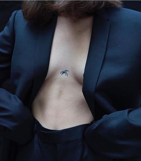 NAVY TAILORING AND TIT TAT OH MY 🥀🥀🥀 anyone else feel bored of all their summer sartorial goods? I’ve exhausted any glimmer of potential in… Tattoo Tiny, Scorpion Tattoo, Spider Tattoo, Sternum Tattoo, Foot Tattoos, Trendy Tattoos, Small Tattoo, Tattoo Fonts, Mini Tattoos