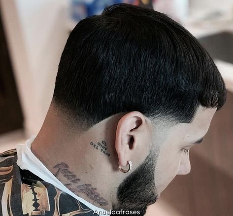 Blowout Haircut, Taper Fade Short Hair, Barbers Cut, Gents Hair Style, Barbershop Design, Taper Fade Haircut, Taper Fade, Mens Haircuts, Mens Haircuts Fade