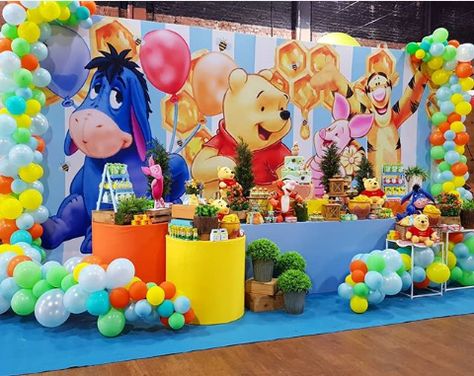 Birthday Party Paper Decorations, Winnie The Pooh Birthday Party, Pooh Birthday Party, Winnie The Pooh Decor, Baby Birthday Party Theme, Winnie The Pooh Cake, Winnie The Pooh Themes, Boys First Birthday Party Ideas, Pooh Birthday