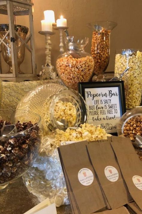 Snack Area Wedding, Popcorn Bar Wedding Cocktail Hour, Wedding Popcorn Bar Ideas, Wedding Reception Popcorn Bar, Popcorn Bar Ideas, Popcorn Bar Wedding, Corn Bar, Cheap Wedding Food, Movie Theater Wedding