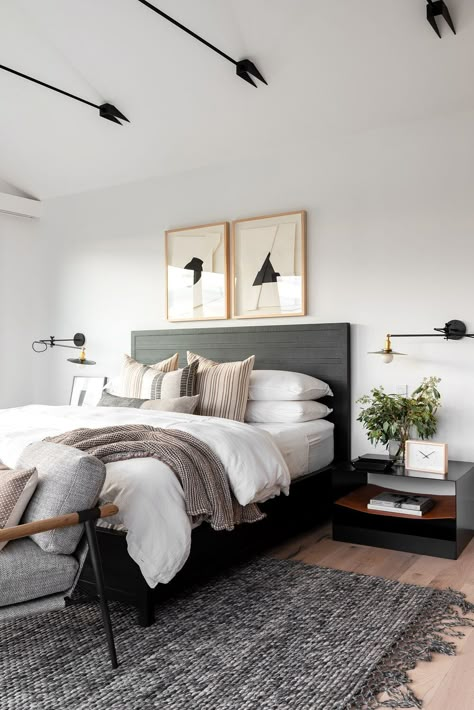 5 Easy Ideas for Decorating the Area Above Your Bed - Studio McGee Cheap Bedroom Decor, Interior Design Minimalist, Room Deco, Master Bedrooms Decor, Room Ideas Bedroom, Minimalist Bedroom, Design Case, My New Room, Minimalist Home