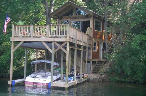 Boathouse Design, Pontoon Houseboat, Dock Ideas, Rambling Roses, Lake Property, Houseboat Living, Boat Docks, Apartments Exterior, Lake Dock