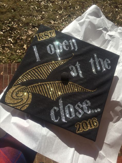 Harry Potter Graduation Cap Harry Potter Graduation Cap Designs, Grad Cap Ideas Harry Potter, Harry Potter Graduation Cap Ideas, Harry Potter Grad Caps, Harry Potter Graduation Cap, Nursing School Graduation Cap, Harry Potter Graduation, Education Graduation Cap, Grad Hats