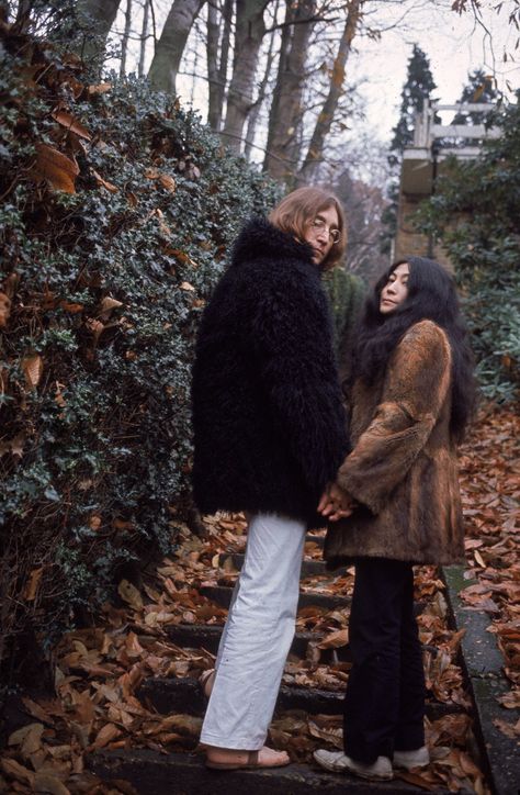 John Lennon Fashion, John Lennon Birthday, John Lennon And Yoko Ono, Beatles Fashion, John Lennon Yoko Ono, Vogue British, John Lennon And Yoko, Wall Of Sound, We Will Rock You