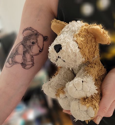 A figure holding a small puppy stuffed animal with a tattoo on other arm of said stuffed animal Stuffed Animal Tattoo, Teddy Photos, Jam Jam, Cute Tattoo, Party Tattoos, Bunny Tattoos, Bear Tattoos, Cartoon Character Tattoos, Rabbit Tattoos