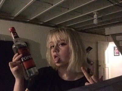 party vsco vibes goals edgy aesthetic grunge drunk alcohol girls Grunge Vibes, Grunge Girl, Tumblr Boys, Grunge Goth, Soft Grunge, Grunge Style, Aesthetic Grunge, Grunge Aesthetic