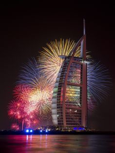 Dubai New Years Eve, Dubai Activities, Istanbul Tours, Dubai Aquarium, Singapore Tour, New Years Eve Fireworks, Sailing Day, Dubai Tour, Rome Tours