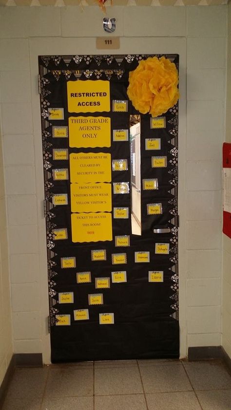 Beginning of year classroom door...Detective Theme. Spy Theme, Detective Theme, Mission Possible, 5th Grade Ela, Spy Party, Teaching 5th Grade, School Doors, Beginning Of Year, 5th Grade Reading