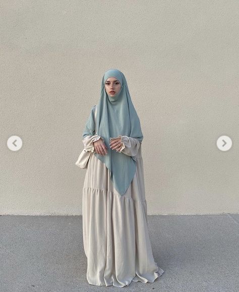 Xijaabka Fashion, Jilbab Outfits Aesthetic, Baddie Hijabi Outfits, Jilbab Outfits, Khimar Style, Baddie Lifestyle, Islamic Modest Fashion, Abaya Outfit, Estilo Hijab