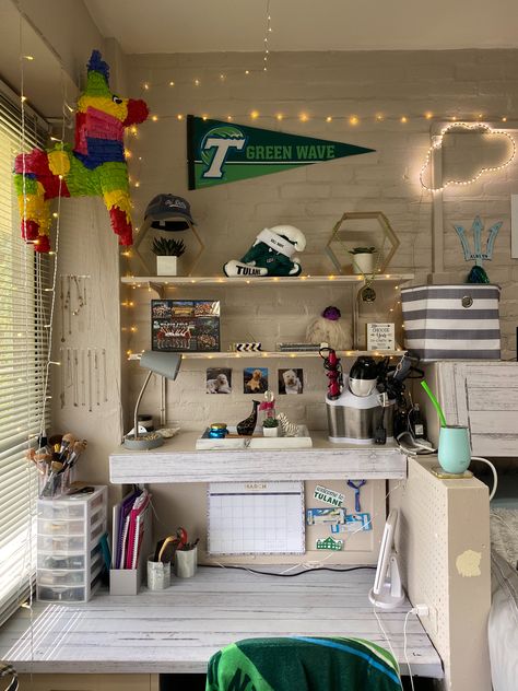 University Of Tennessee Dorm Room, Sdsu Dorm, Tulane University Aesthetic, Tulane Dorm, Ucla Dorm Room Triple, University Dorm, Tulane University, University Dorms, New O