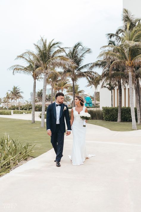 Hyatt Ziva Cancun Wedding - Ashley + Ashton | Cancun Wedding Photographer Monica Lopez Photography Planet Hollywood Cancun Wedding, Hyatt Ziva Puerto Vallarta Wedding, Hyatt Ziva Cancun Wedding, Planet Hollywood Cancun, Hyatt Ziva Puerto Vallarta, Cancun Wedding Photography, Hyatt Ziva Cancun, Puerto Vallarta Wedding, Cancun Wedding