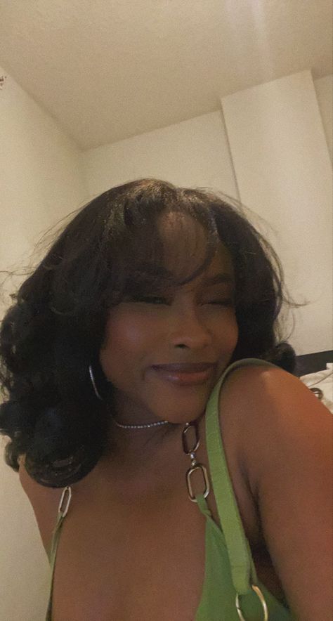 Black girl hairstyles, black girl aesthetic, body wave Short Wavy Hair For Black Women, Body Wave Bangs, Short Hair Relaxer Black Women, Black Woman Bangs Hair, Hairstyles With Bangs For Black Women, 90s Bangs Hairstyles Black Women, Bangs Silk Press, Wavy Hair On Black Women, Medium Hairstyle Women Black Woman