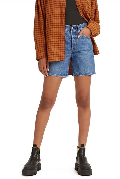 *amazon affiliate Frayed Jean Shorts, Shorts Levis, Levi Jean Shorts, Mid Thigh Shorts, Midi Jeans, Types Of Jeans, Straight Fit Denim, Frayed Jeans, Levi’s 501