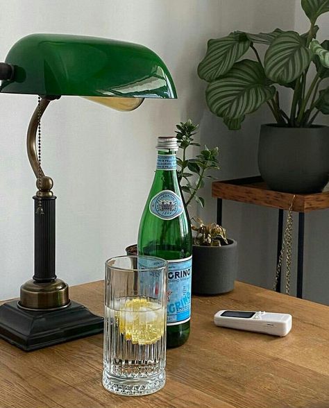 Green Library Lamp, Bankers Lamp Aesthetic, Hipster Cafe, Empty Apartment, Bankers Desk, Vintage Office Desk, Traditional Library, Lamp For Office, Storage Furniture Design