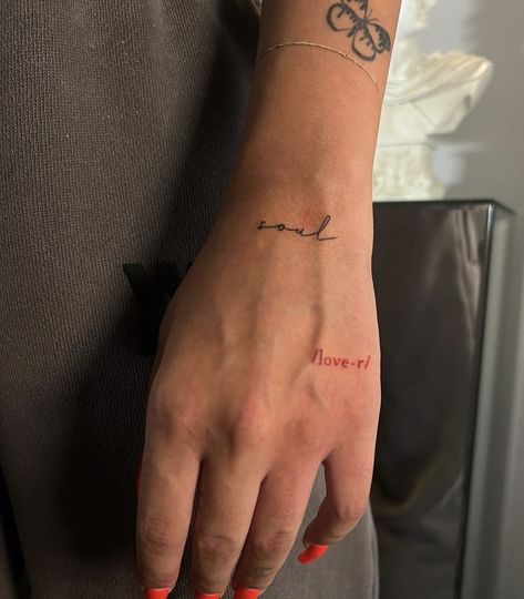 Red Ink Tattoos Small Hand, Amor Hand Tattoo, Amor Tattoos For Women, Katy Hearn Tattoo, Cute Red Tattoos, Lover Tattoo Word, Red Word Tattoo, Wait Tattoo, Red Hand Tattoo