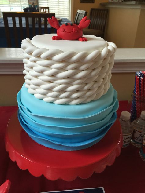 Ridge's 1st birthday, nautical ahoy matey...fondant rope, fondant ombré waves, and fondant crab...over Swiss meringue buttercream. Nautical Cakes, Crab Boil Party, Baby Shower Cake Ideas, Ghost Crab, Jungle Cakes, Crab Party, 75 Birthday, Crawfish Party, Seafood Boil Party