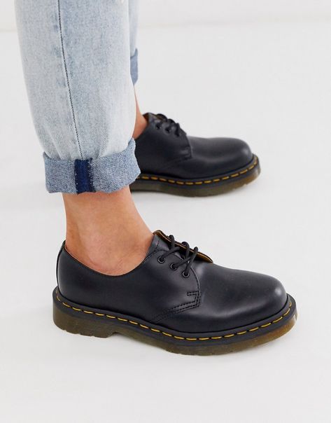 DR. MARTENS DR MARTENS 1461 3-EYE GIBSON FLAT SHOES-BLACK. #dr.martens #shoes Dr Marten 1461, Dr Martens Shoes Women, Dr Martens Oxford, Leather Oxfords Women, Doc Martens Shoes, Flat Shoes Outfit, Galaxy Converse, Oxford Shoes Heels, Arizona Style