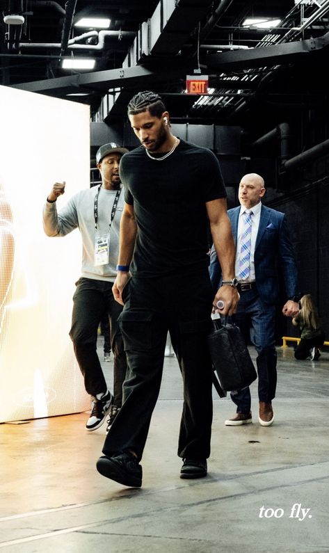 Josh Hart, Husband Clothes, Nba Outfit, Drip Outfit Men, Men Stylish Dress, Mens Fashion Streetwear, Men Fashion Casual Outfits, New York Knicks, Nba Players