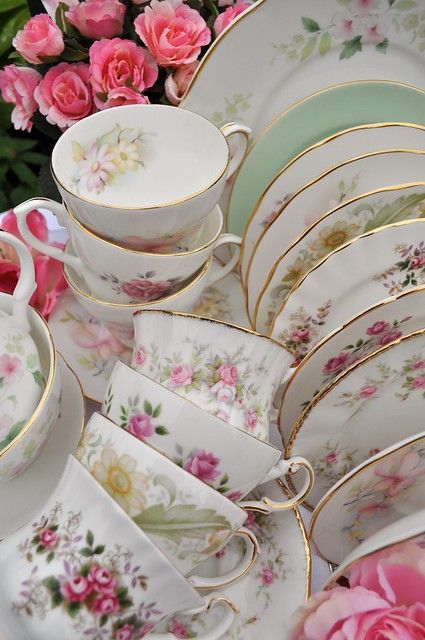 Tea Signs, Pink Tea Set, Vintage Tea Sets, Wedding China, Unique Tea, Porcelain Tableware, Tea Sets Vintage, Pink Tea, China Tea Sets