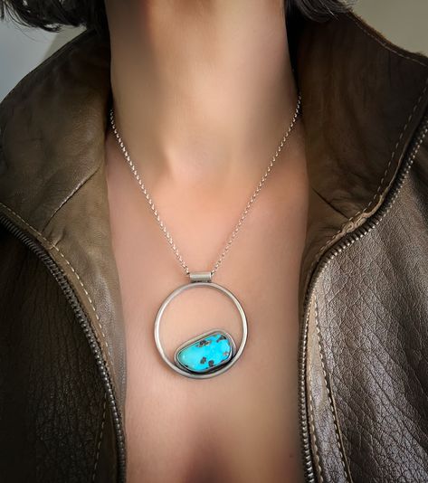 *No regrets.* Arizona Morenci Turquoise hoop necklace in sterling silver. * * * * * * #necklaceoftheday #sistersofthesun #artisanmade #sterlingsilver #jewelryoftheday #riojeweler #dowhatyoulove #inspirationalquote #lifeofajeweler #nothingisordinary #simplethingsmadebeautiful #turquoise #turquoiselove #turquoiseobsession #turquoisenecklace #jewelryadd #statementnecklace #coolnecklace #handcraftedforyou #turquoiseloversunite Special Painting, Hoop Necklace, Morenci Turquoise, Turquoise Hoops, Metalsmithing Jewelry, No Regrets, Gem Necklace, Box Jewelry, Cool Necklaces