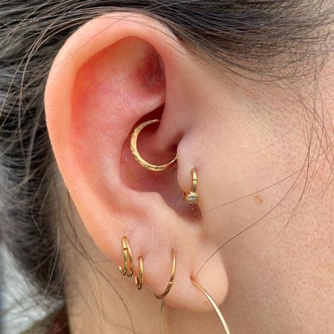 Migrene Piercing, Gold Daith Piercing, Gold Daith Jewelry, Ear Styling, Daith Ring, Piercing Daith, Daith Rings, Daith Jewelry, Daith Piercing Jewelry