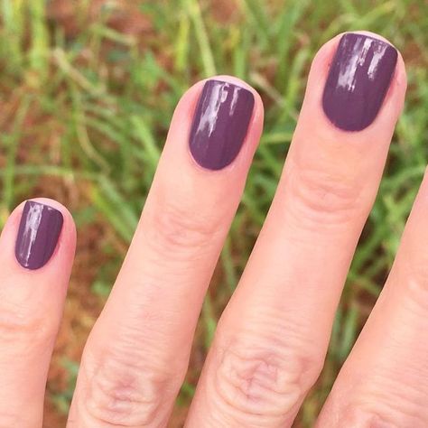 @chezdaye on Instagram: "Essie describes this one as a smokey purple with gray undertones. It has a gorgeous opaque formula shown here in two super easy coats! 💅 Brand: @essie Shade: get a mauve on (expressie) •••••••••••••••••••••• #naturalnails #nailpolishcollection #lacquerlover #nailpolishlover #nailsoftheday #shortnails #freshmani #nailstoinspire #nailinspo #beautifulnails #essie #essielove #essiepolish #essienailpolish #essieobsessie #essiefan #essienails #obsessie #chezdayeessie #essie Smokey Purple Nails, Essie Get A Mauve On, Essie Polish, Cute Nail Polish, Purple Nail Polish, Essie Nail Polish, Nail Polish Collection, Purple Nails, Natural Nails