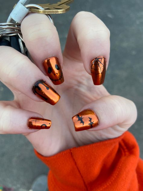 Orange Chrome Nails Halloween, Holloween Nails Orange, Black Orange French Tip Nails, Orange Chrome Halloween Nails, Black And Orange Chrome Nails, Funky Orange Nails, Orange Chrome Nails Fall, Halloween Nails Chrome, Orange Chrome Nails Designs