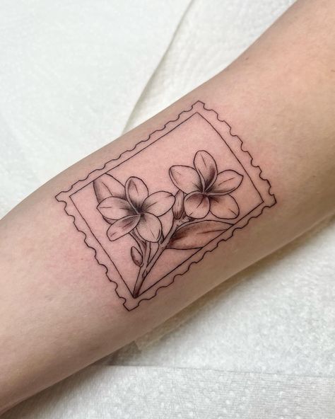 Custom frangipani flower in a stamp for Hope ⋆˚✿˖° In love with these fine, delicate flowers! Customs like this are always welcome. 🫧 Using… @magicmoon_tattoo_supply 5RL, 3RL, 9SEM @kurosumitattooink @dynamiccolor @cheyenne_tattooequipment @dermalizepro Based at @outpost_tattoo ☘️🫶🏼 #finelinetattoo #stamptattoo #fragipani #femaletattooartist #southamptontattoo #customtattoo Filipino Stamp Tattoo, Frangapenni Tattoo, Thailand Flower Tattoo, Frangipani Flower Tattoo, Frangipani Tattoo Designs, Sampaguita Tattoo, Flower Stamp Tattoo, Sampaguita Flower Tattoo, Hope In Love