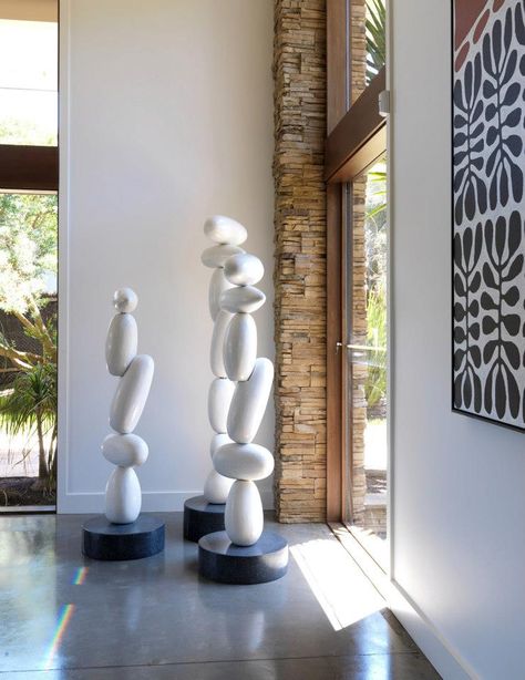 Interior Sculpture Art, Modern Sculptures & Statues, Vertical Sculpture, Sculpture Interior Design, Indoor Sculpture, Interior Sculpture, Sculpture Interior, Rock Room, Elegant Home Office