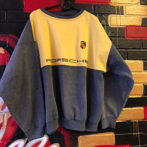 Porsche Sweatshirt, Porsche Outfit, 90’s Fashion, Porsche Clothing, Women’s Fashion, 90s Porsche, Italian Outfits Women, Style Inspo Aesthetic, 90s Winter