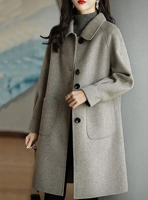 Long Winter Coats Women, Woolen Coat Woman, Casual Outwear, Long Overcoat, Cozy Coats, Middle Age Fashion, Classic Jacket, Basic Jackets, Retro Women