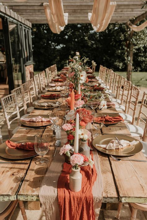 Burnt orange rustic outdoor wedding tablescape with orange table runner, with pink, peach and white wedding flowers in bud vases Outdoor Carnival Games, Outdoor Carnival, Wedding Breakfast Decor, Rustic Pink Wedding, Rustic Wedding Table Setting, Pink Table Settings, Diy Carnival Games, Summer At Home, At Home Wedding