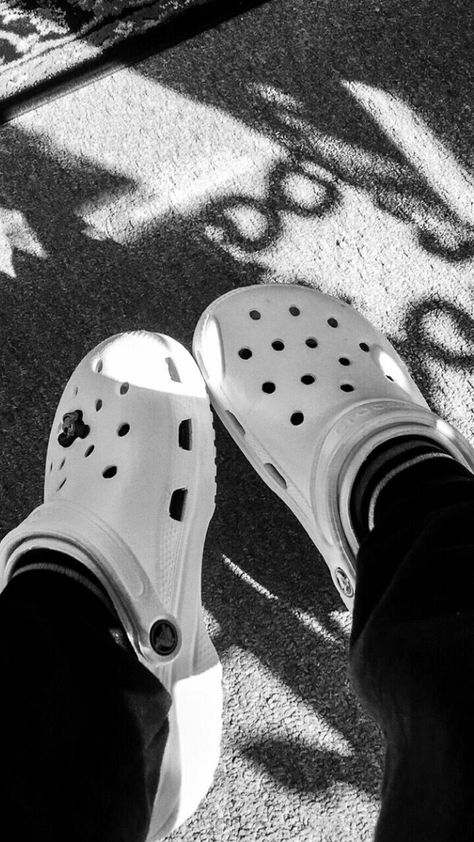 Crocs Instagram Story, Shoes Pictures Instagram, White Crocs Outfit Men, Dp Pics For Instagram, White Crocs Aesthetic, Shoes Dp, Instagram Dp Aesthetic, Fake Pictures For Instagram Story, Instagram Baddie Profile Picture