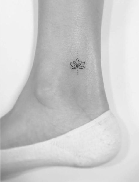 Tattoo Placements, Tato Henna, Cat Tattoos, Small Girl Tattoos, Tiny Tattoo, Lotus Tattoo, Dainty Tattoos, Subtle Tattoos, Ankle Tattoo